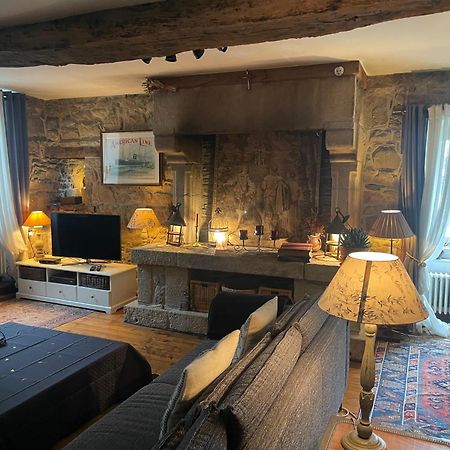 Appartement De 1634 Avec Balcon Au Sud Sur Jardin En Plein Coeur Historique Tréguier 외부 사진