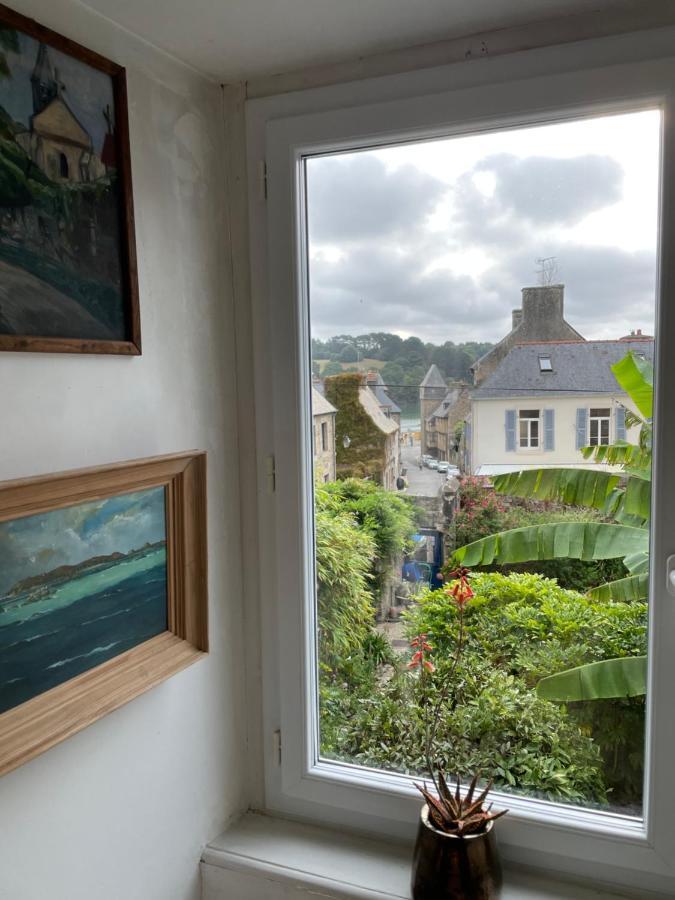 Appartement De 1634 Avec Balcon Au Sud Sur Jardin En Plein Coeur Historique Tréguier 외부 사진