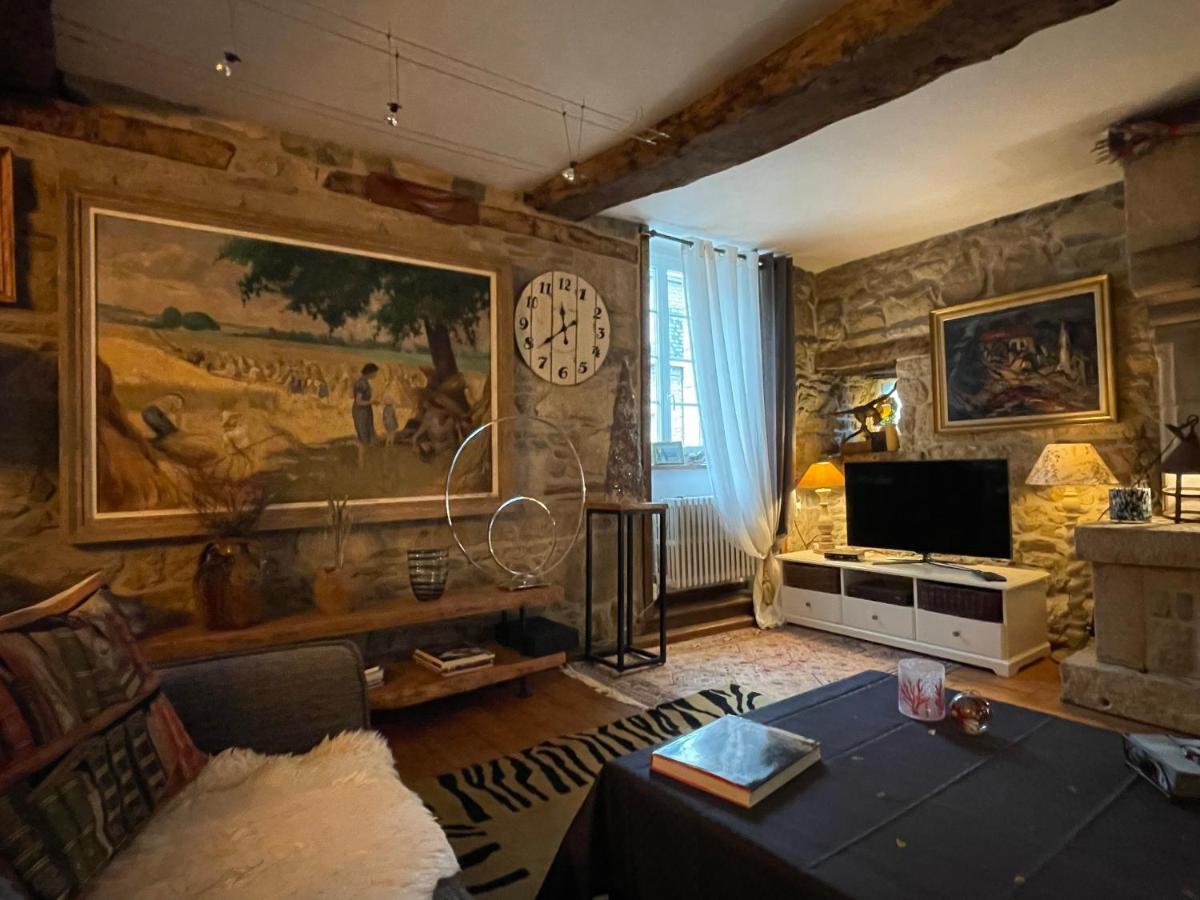Appartement De 1634 Avec Balcon Au Sud Sur Jardin En Plein Coeur Historique Tréguier 외부 사진
