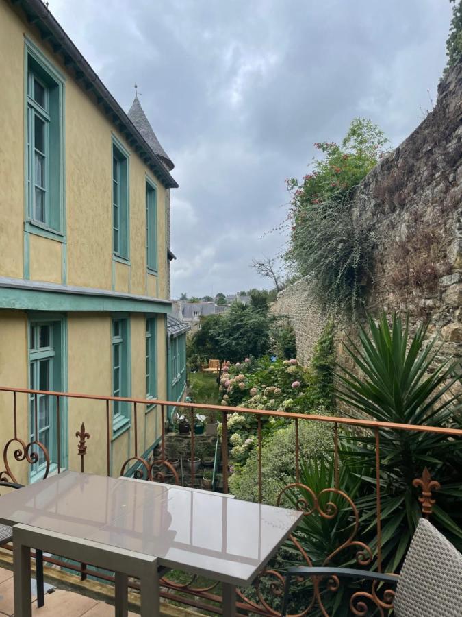 Appartement De 1634 Avec Balcon Au Sud Sur Jardin En Plein Coeur Historique Tréguier 외부 사진